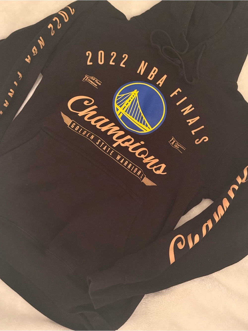 Golden State Warriors 2022 NBA Finals Champions  hoodie - Kids Small